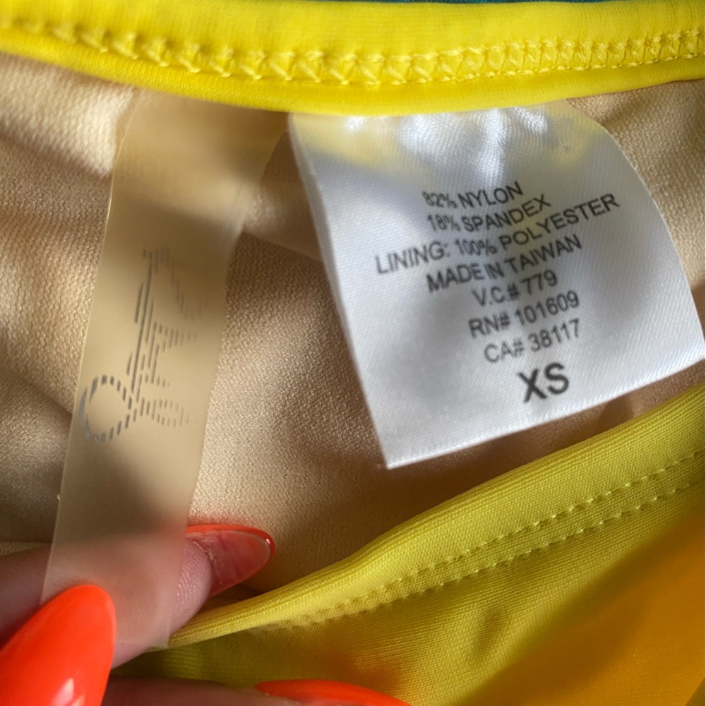 Yellow Ruffle Bikini - Picture 5 of 7